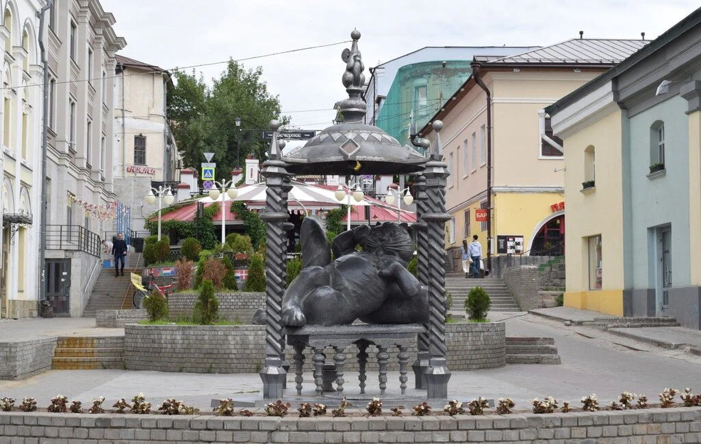 Памятник коту казанскому