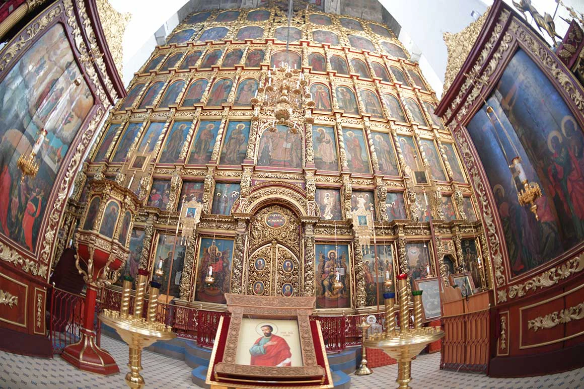 Троицкий собор изнутри