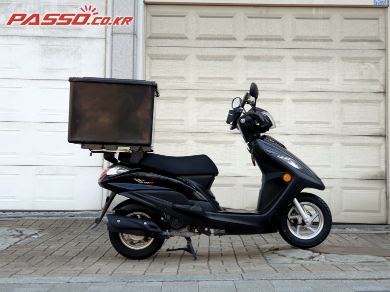 DNA Motors/Daelim VF 100