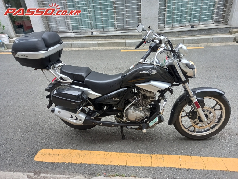 DNA Motors/Daelim TR 150