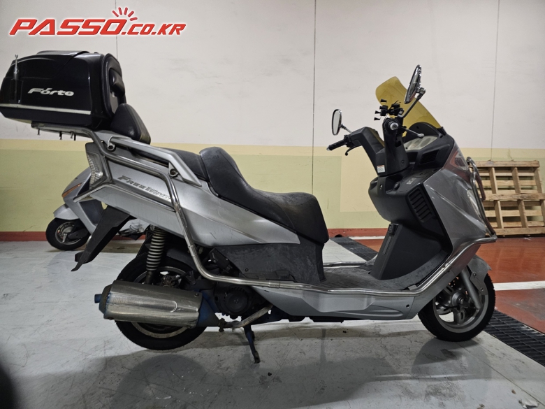 DNA Motors/Daelim 프리윙 125