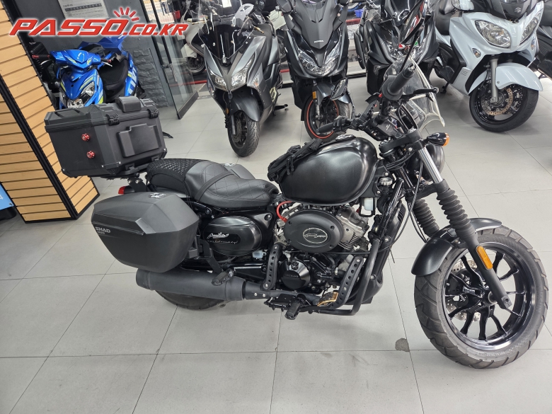 S&T/Hyosung 아퀼라 300