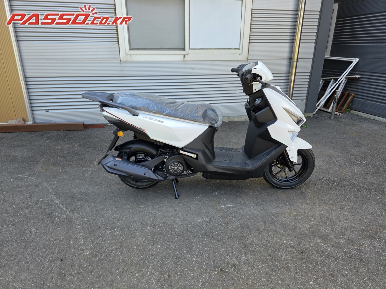 S&T/Hyosung 브이넥스 125