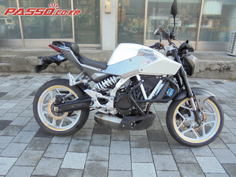 S&T/Hyosung 엑시브 250 R