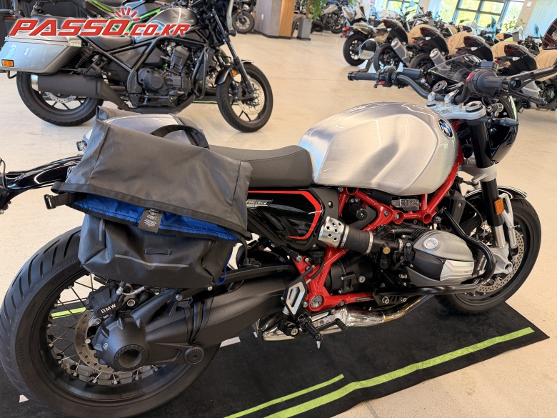BMW R 12 Nine T
