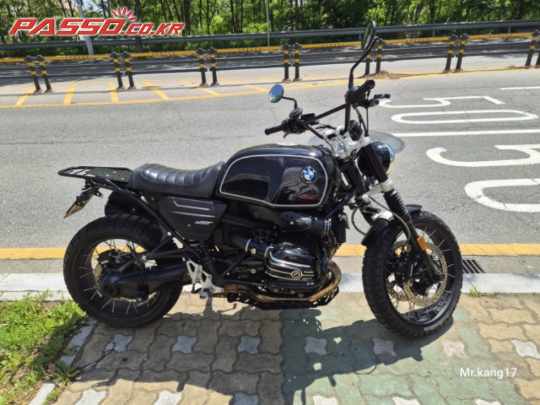BMW R 나인 T 스크램블러