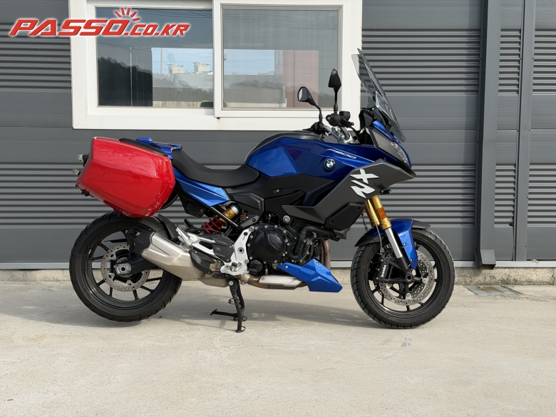 BMW F 900 XR