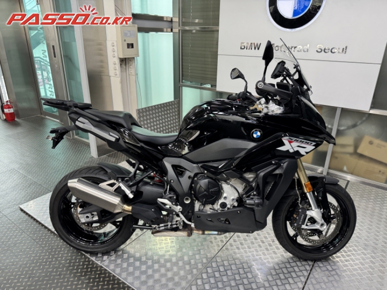 BMW S 1000 XR