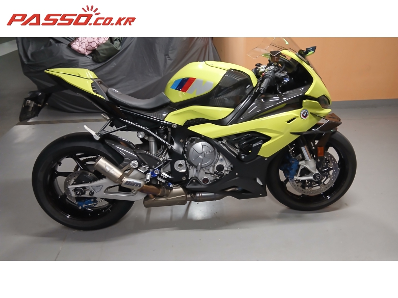 BMW M 1000 RR