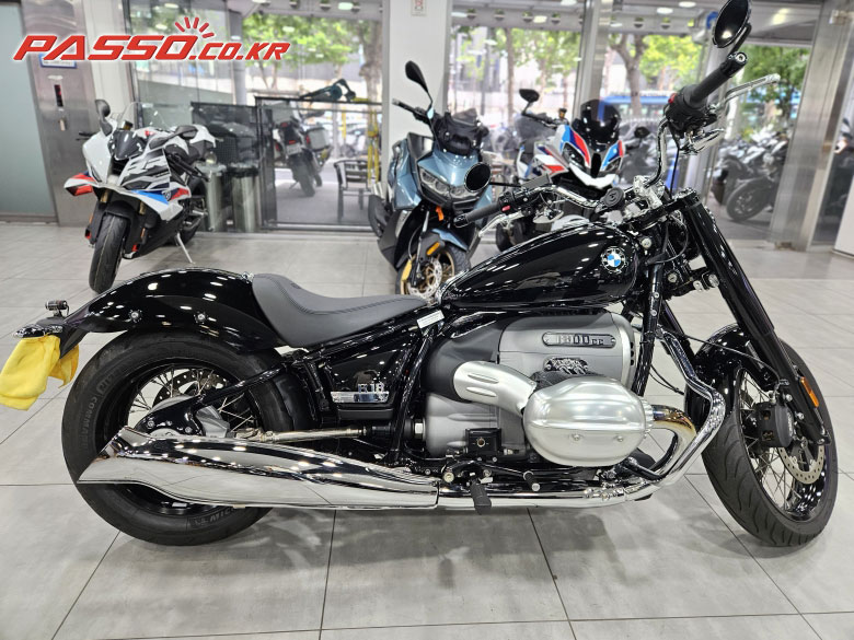 BMW R 18