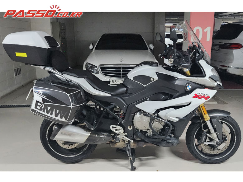 BMW S 1000 XR