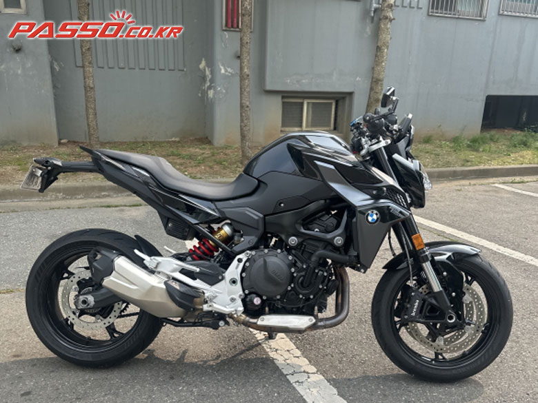 BMW F 900 R