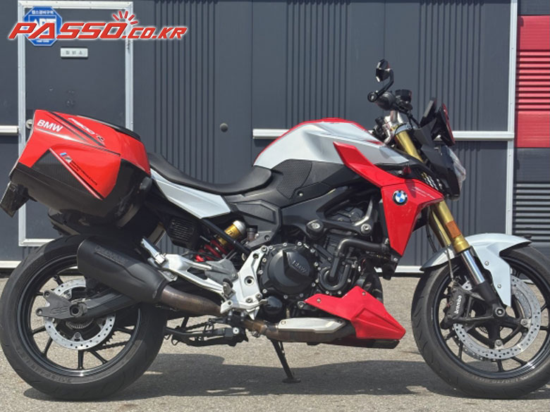 BMW F 900 R