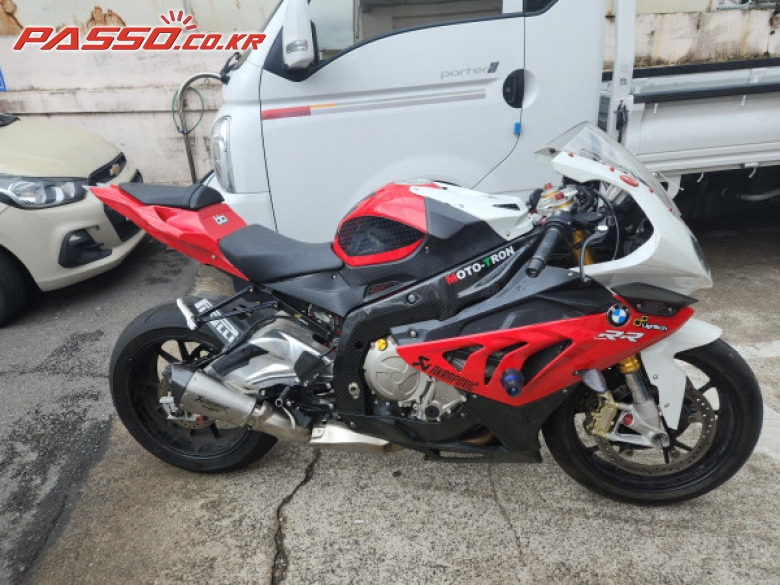 BMW S 1000 RR