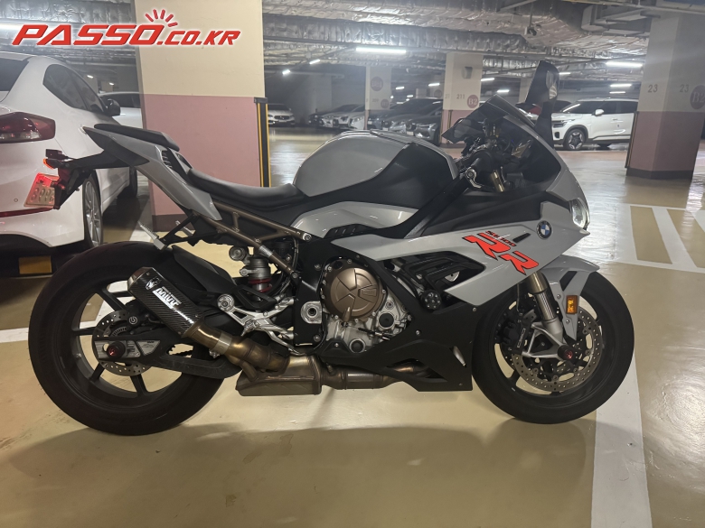 BMW S 1000 RR