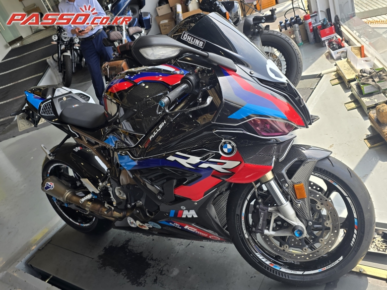 BMW S 1000 RR