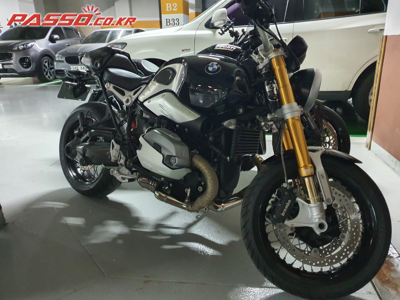 BMW R 나인 T