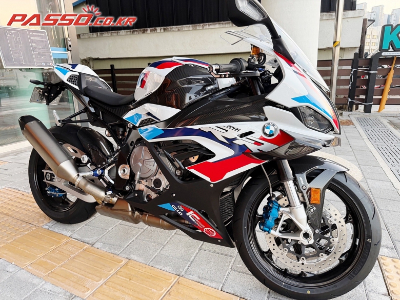 BMW M 1000 RR
