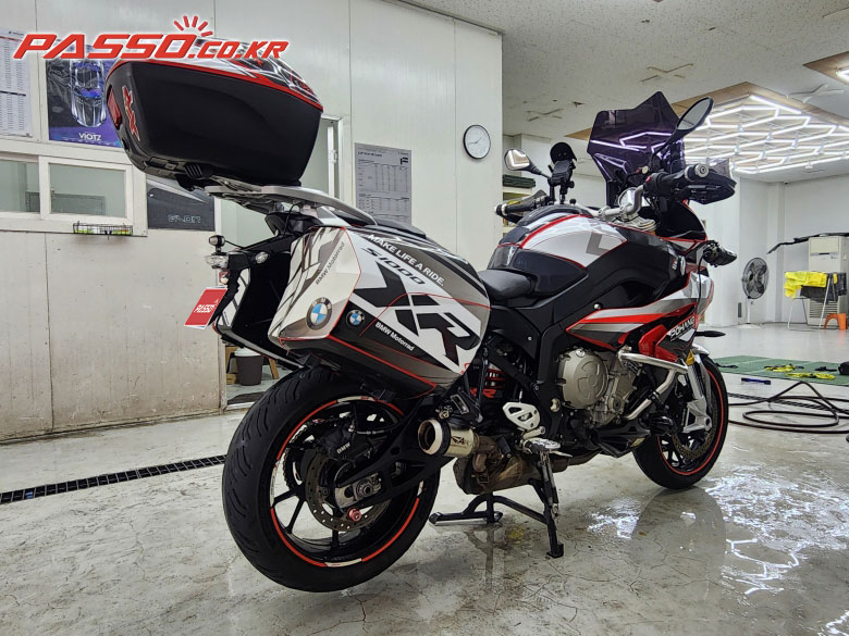 BMW S 1000 XR