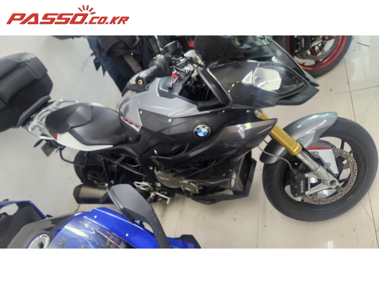 BMW S 1000 XR