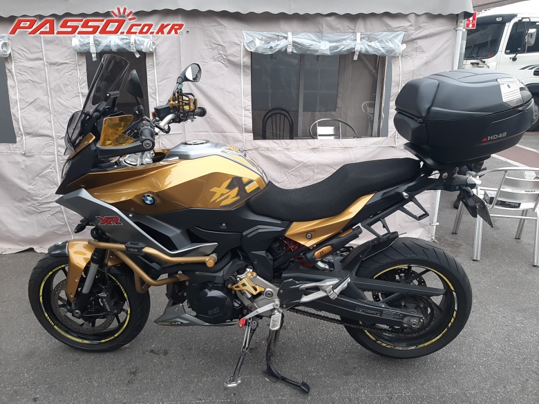 BMW F 900 XR