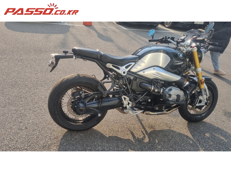 BMW R 나인 T