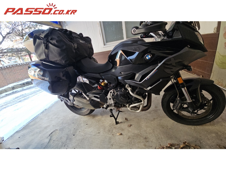 BMW F 900 XR
