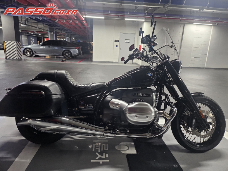 BMW R 18