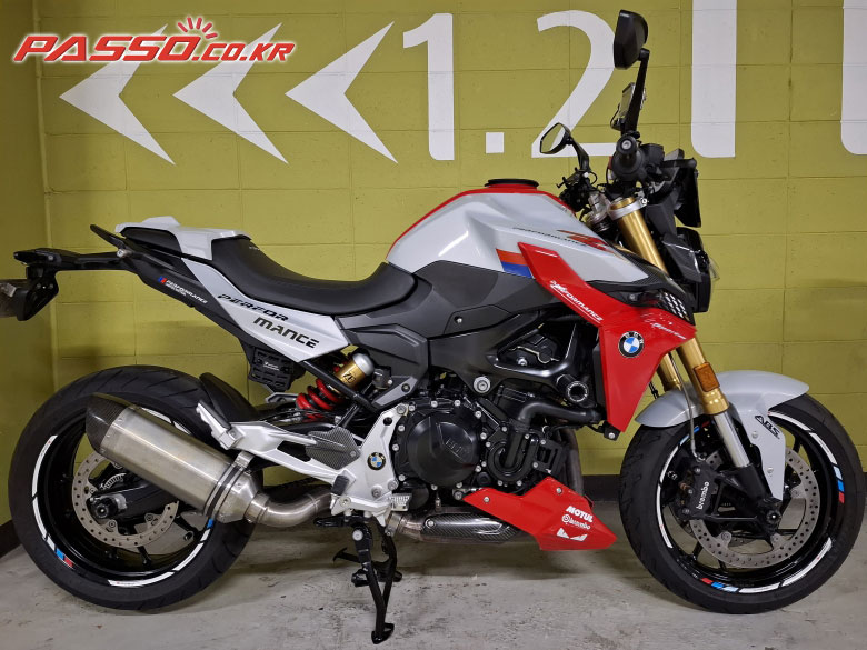 BMW F 900 R