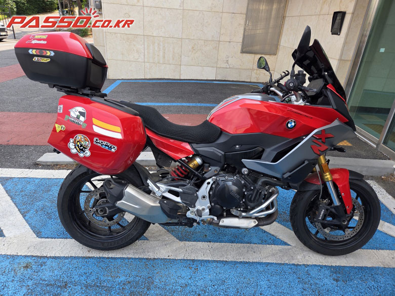 BMW F 900 XR