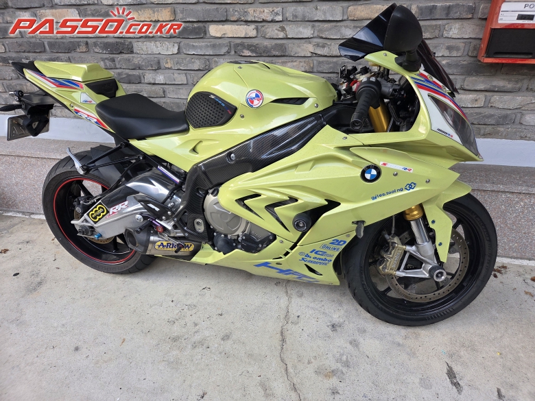 BMW S 1000 RR