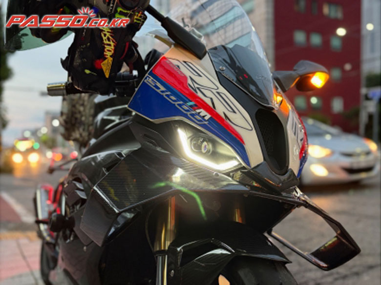 BMW S 1000 RR