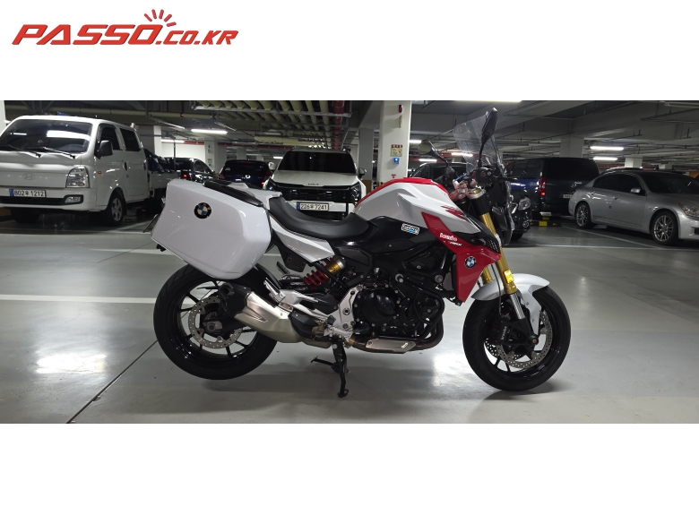 BMW F 900 R