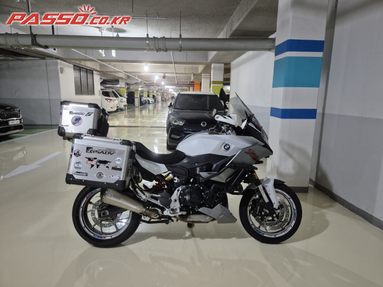BMW F 900 XR