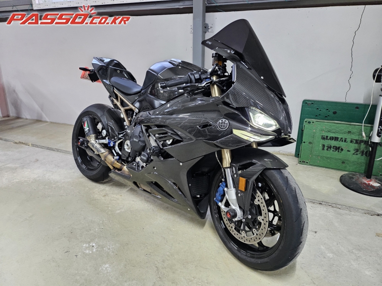 BMW S 1000 RR