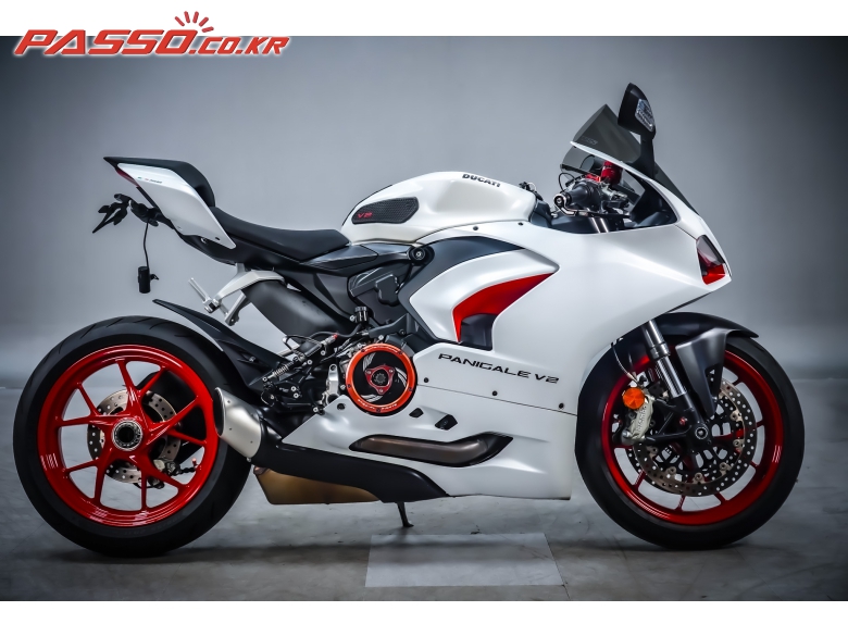 Ducati 파니갈레 V2
