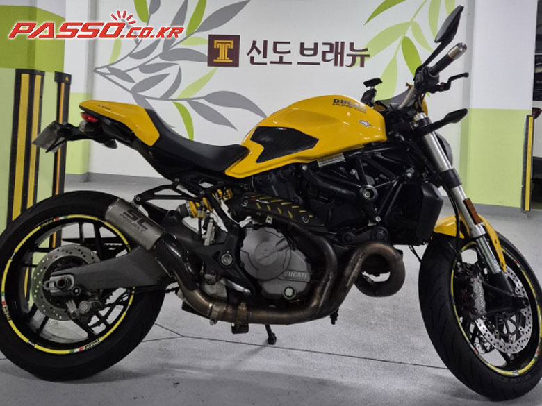 Ducati 몬스터 821
