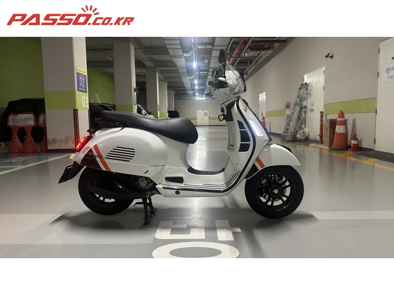 Vespa GTS 300 슈퍼스포츠