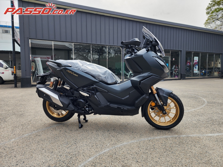 Honda ADV 350