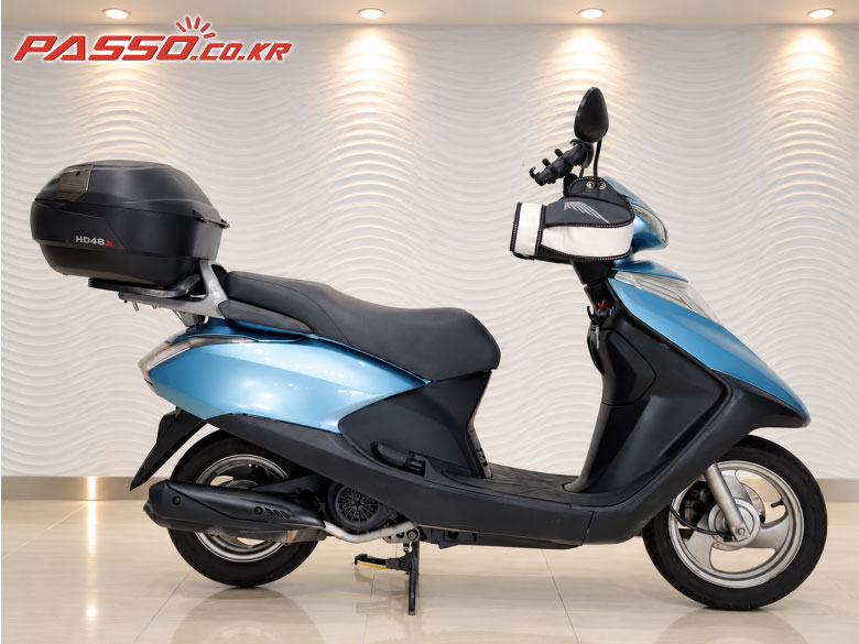 Honda SCR 110