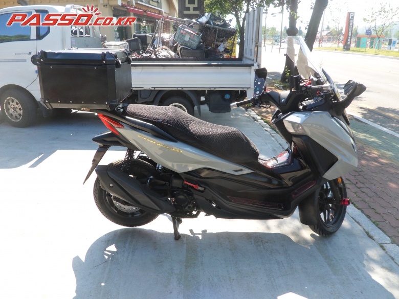 Honda 포르자 350
