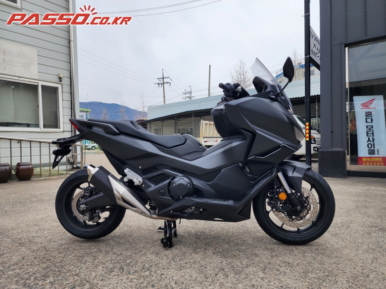Honda 포르자 750