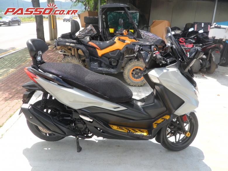 Honda 포르자 350