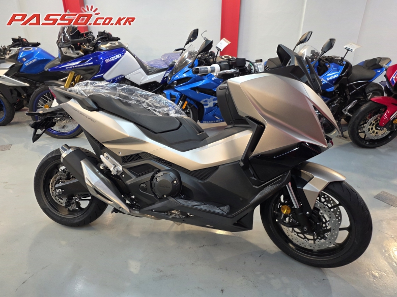 Honda 포르자 750