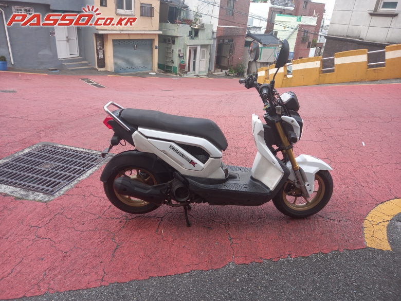 Honda 줌머 X