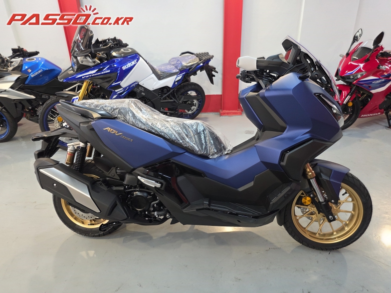 Honda ADV 350