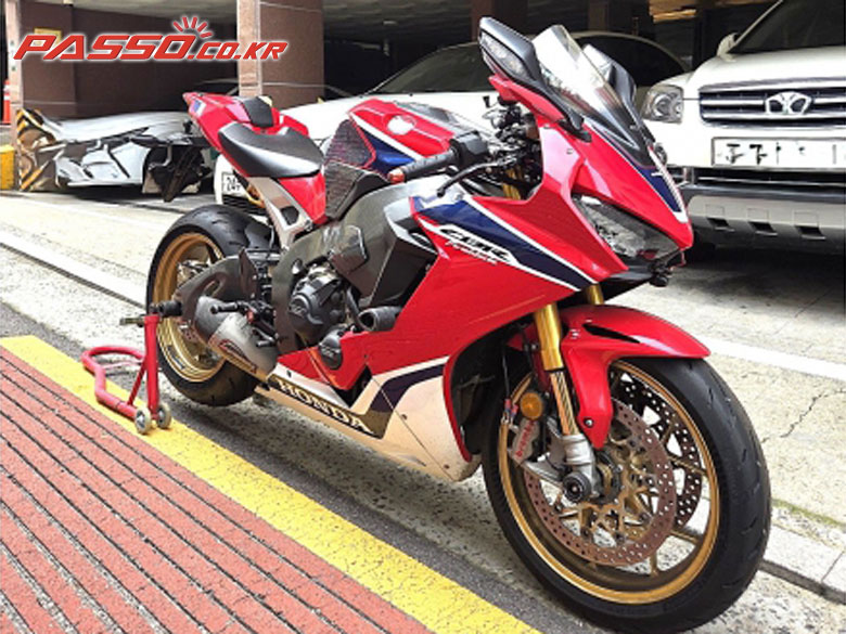 Honda CBR 1000 RR SP