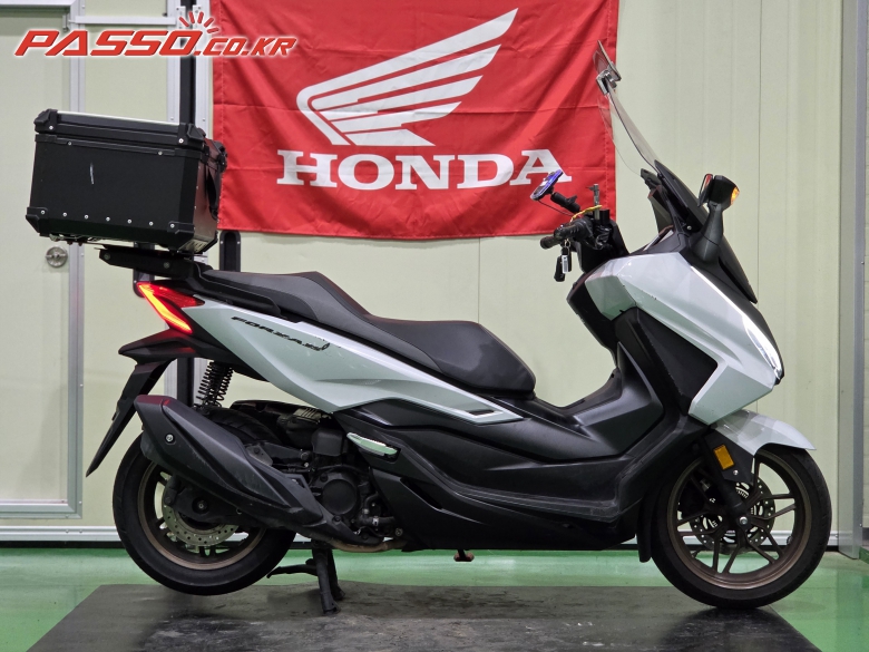 Honda 포르자 350