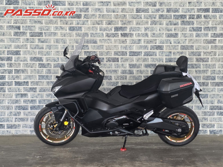 Honda 포르자 750