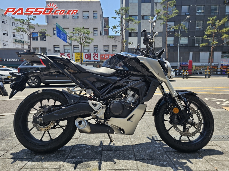 Honda CB 125 R